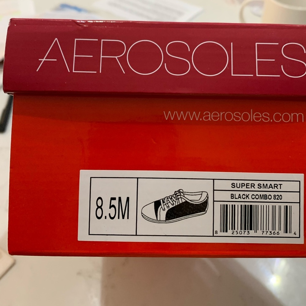 AEROSOLES cushioned mesh and leather sneakers, 8.5 - Picture 6 of 7